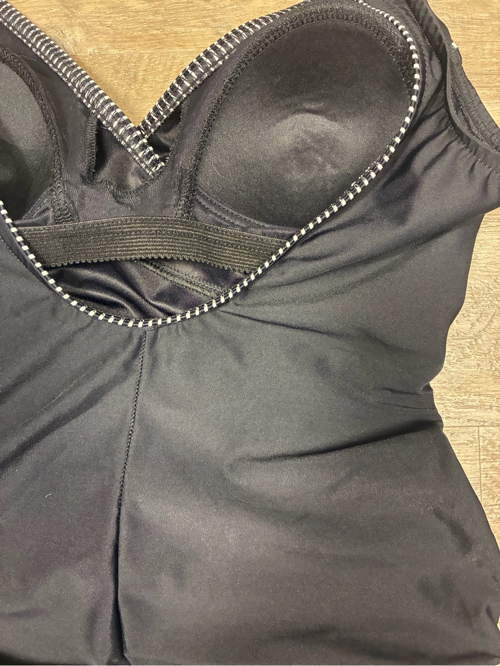 Miraclesuit Horizon One Piece Slimming Tummy Control Swimsuit - Picture 12 of 12